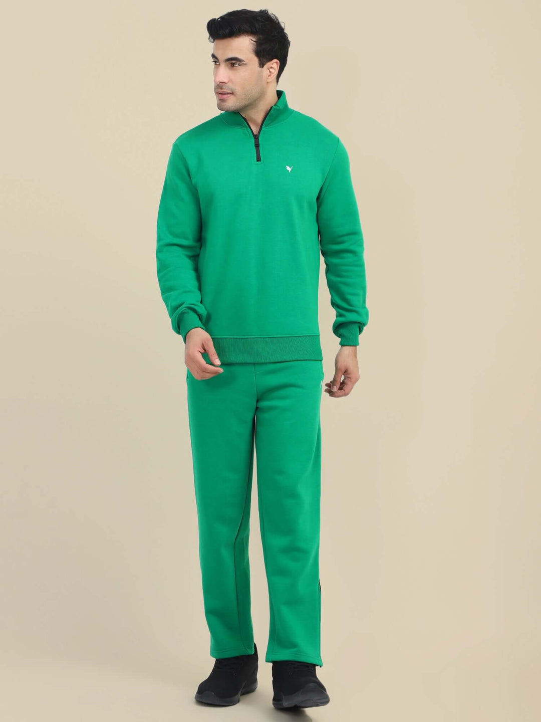 Amswan Men'S Green Cord Set: Half Zipper Sweatshirt & Sweatpants For Ultimate Comfort And Style