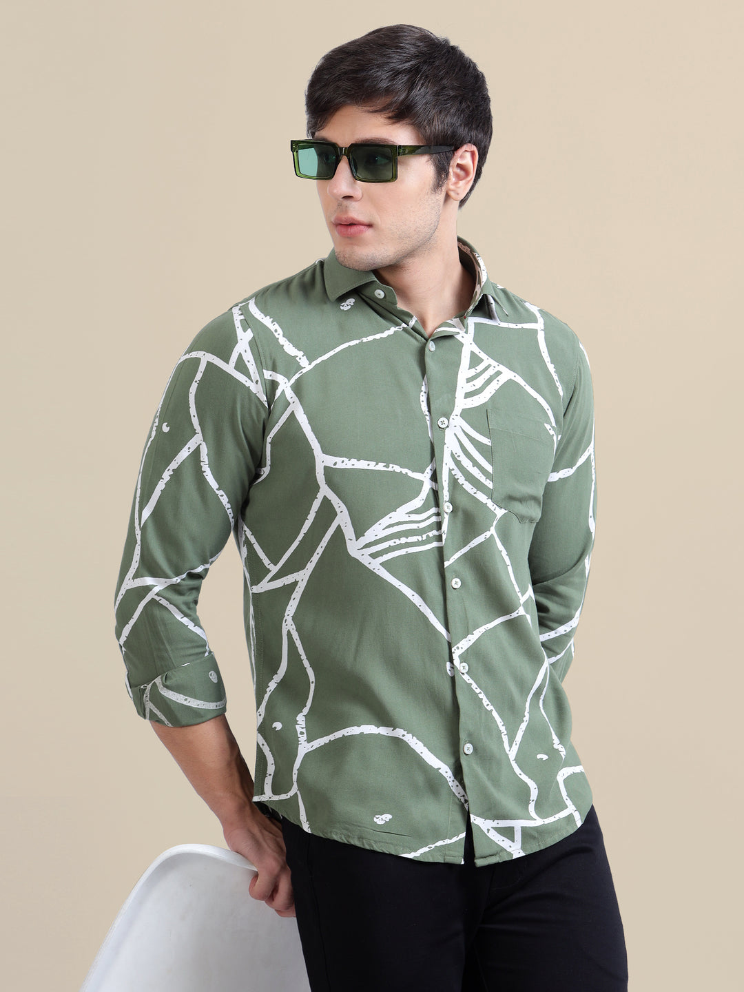 Men'S Premium Rayon Shirt With Jungle Print In Full Sleeve And Black Color