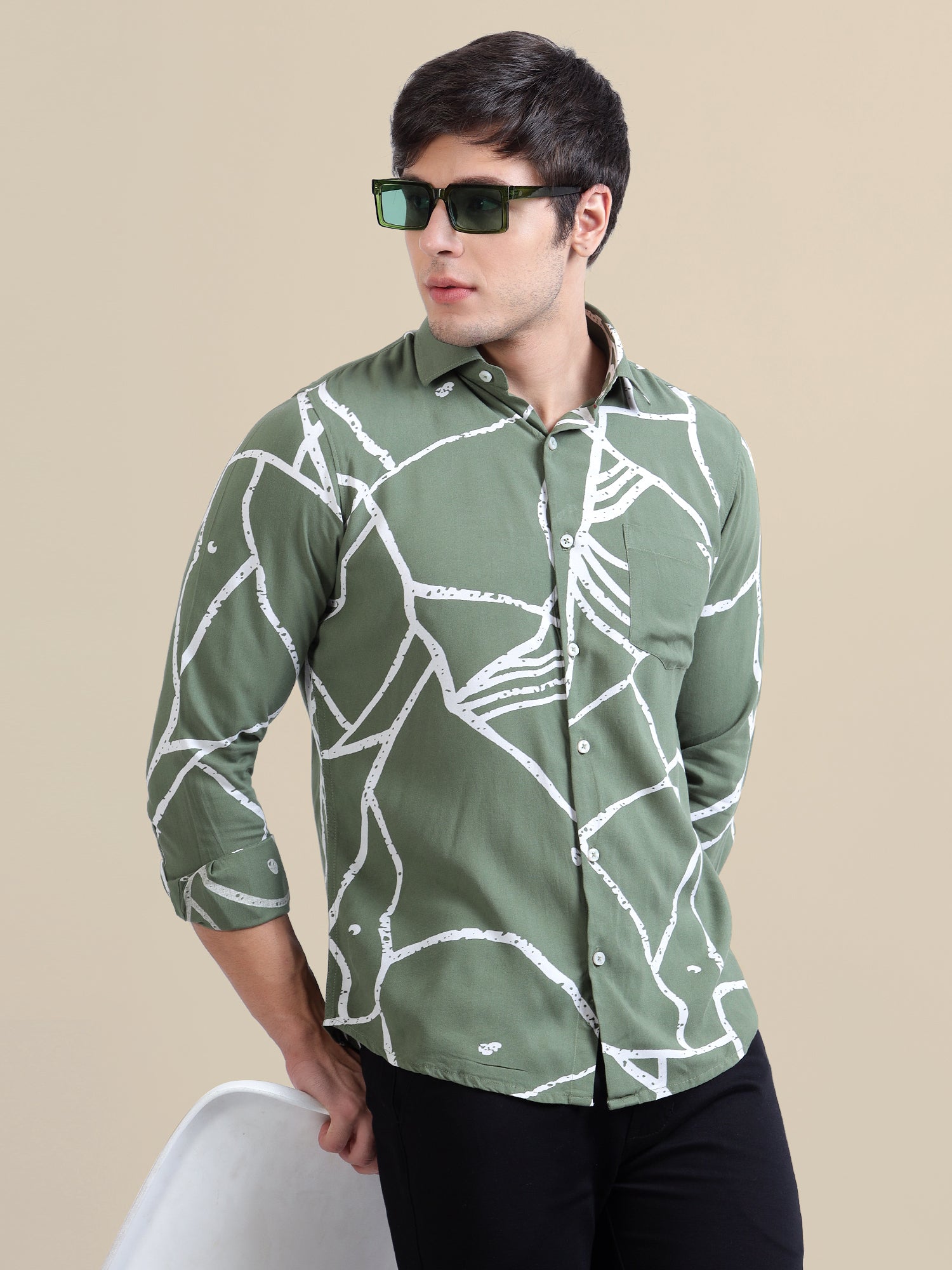 Men'S Premium Rayon Shirt With Jungle Print In Full Sleeve And Black Color