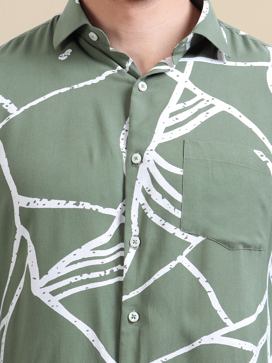 Men'S Premium Rayon Shirt With Jungle Print In Full Sleeve And Black Color