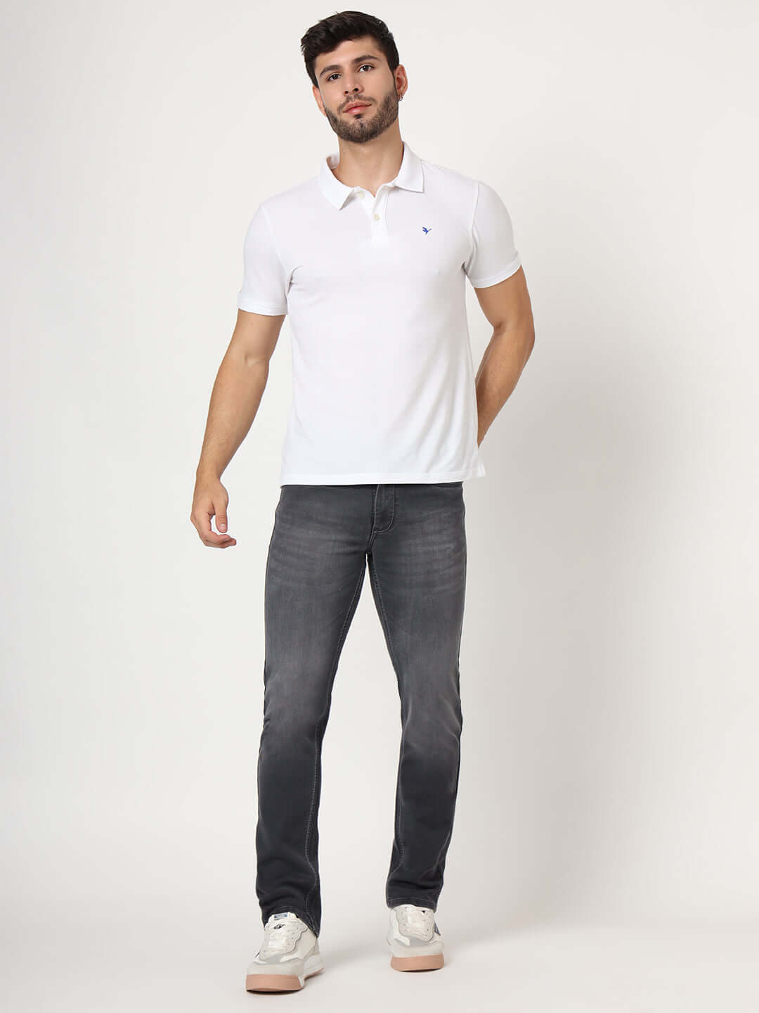 Premium Men'S Charcoal Relaxed-Fit Jeans