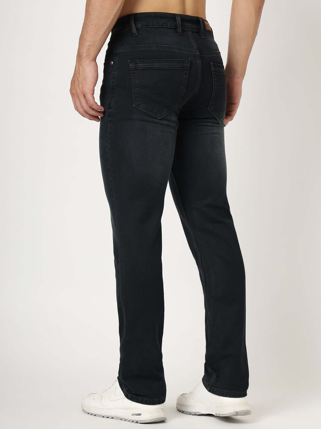 Premium Men'S Black Mid Wash Relaxed Fit Jeans