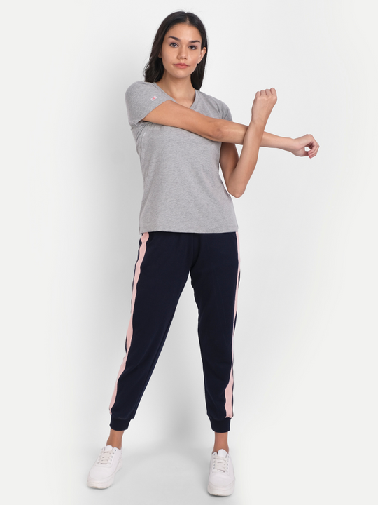 Women'S Premium Cotton Lycra Smart Fit Half Sleeve Solid V-Neck T-Shirts